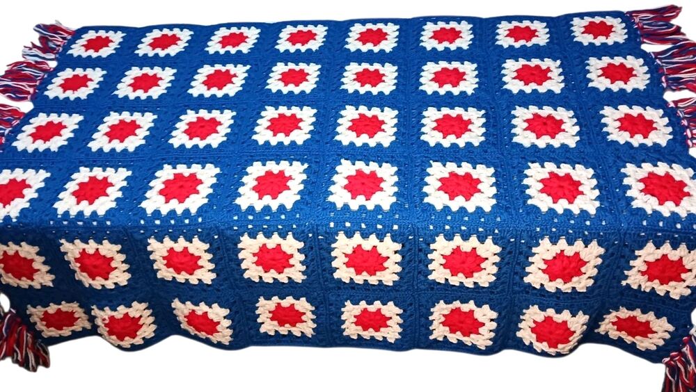 Vintage Hand Crochet GRANNY SQUARE Afghan Throw Blanket PATRIOTIC Red White Blue - Picture 2 of 5